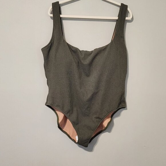 J.Crew one piece swimsuit size 22 green textured fabric New plus - Picture 1 of 12
